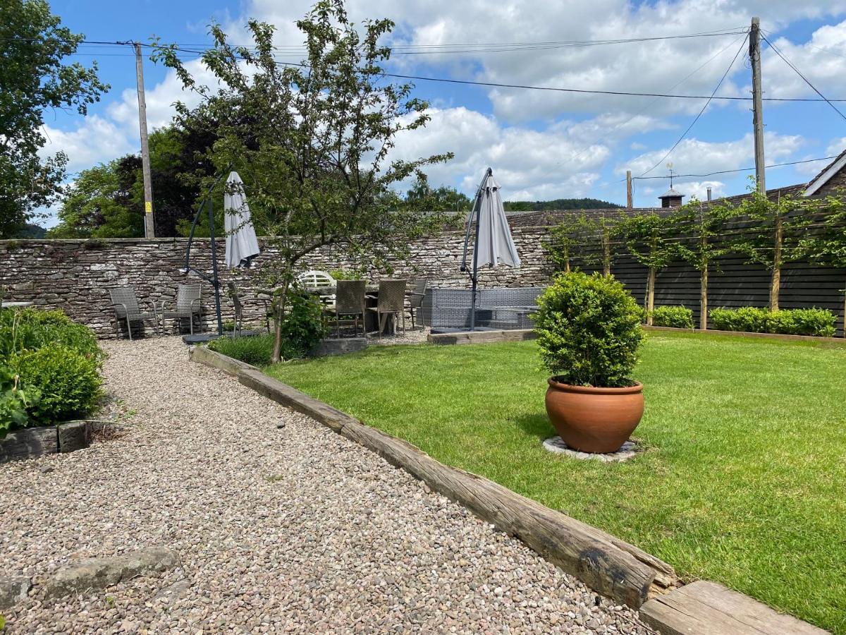Meadow End Barn Holiday home