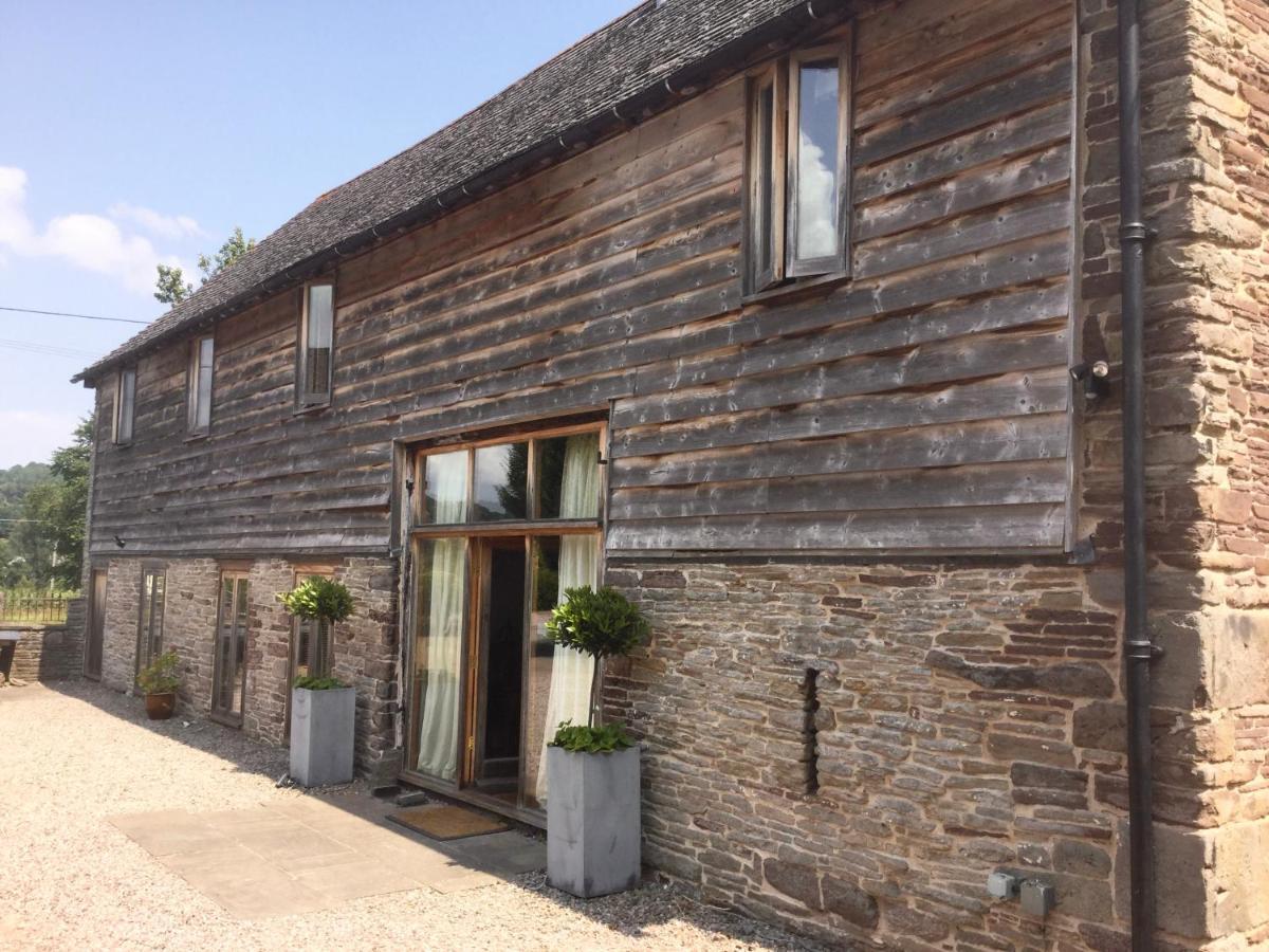 Meadow End Barn